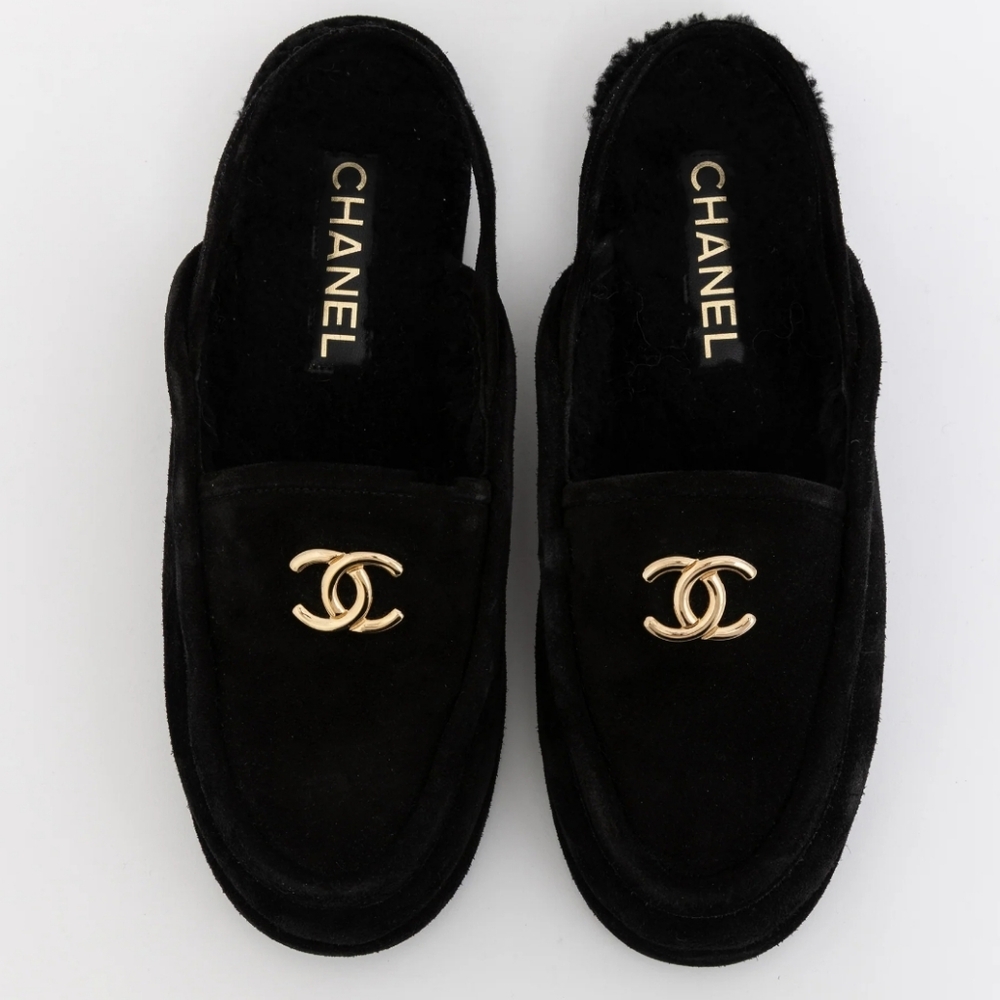 CHANEL💯CC Black + Gold Shearling Fur  🎀 Slingback Loafers In Suede 38.5 IT